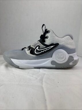 Nike men’s KD Trey 5 X basketball sneaker shoe size 9